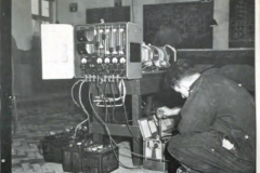 Army Numerical e999917494 p24 Kamp Vught Lt J E DeGuire 21-23 april - Copy (3)