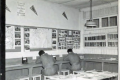 Army Numerical e999917494 p26 Kamp Vught Lt J E DeGuire 21-23 april - Copy (3)
