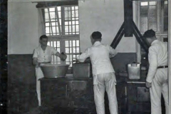 Army Numerical e999917494 p29 Kamp Vught Lt J E DeGuire 21-23 april - Copy (3)