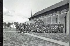 Army Numerical e999917494 p29 Kamp Vught Lt J E DeGuire 21-23 april - Copy (5)
